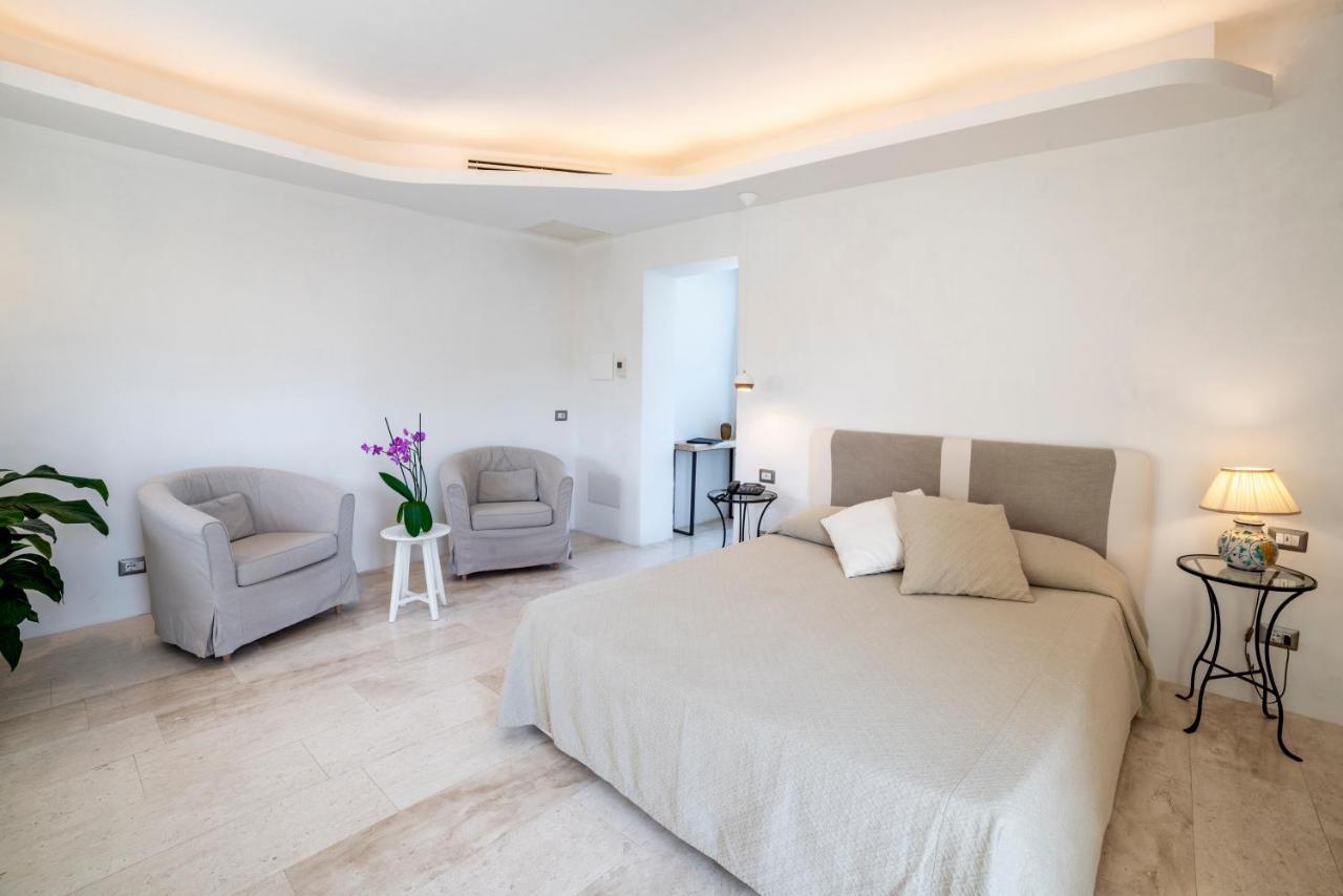 Hotel Grand Relais Dei Nuraghi (Adults Only) Baja Sardinia Ngoại thất bức ảnh