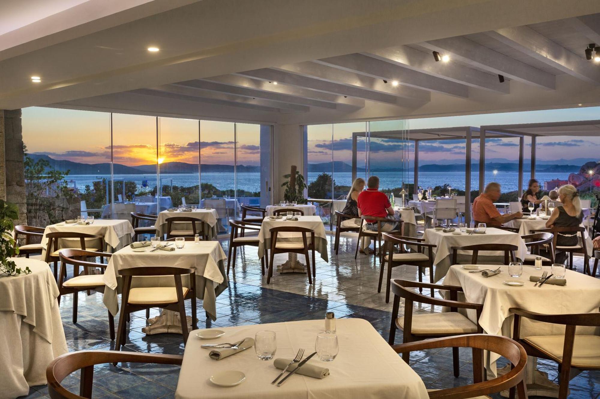 Hotel Grand Relais Dei Nuraghi (Adults Only) Baja Sardinia Ngoại thất bức ảnh