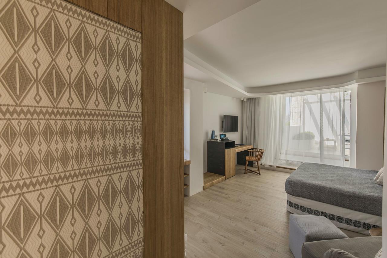 Hotel Grand Relais Dei Nuraghi (Adults Only) Baja Sardinia Ngoại thất bức ảnh
