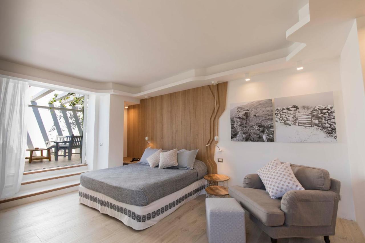 Hotel Grand Relais Dei Nuraghi (Adults Only) Baja Sardinia Ngoại thất bức ảnh